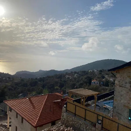 Babadag Breeze Lodge *