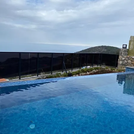 Babadag Breeze Lodge *